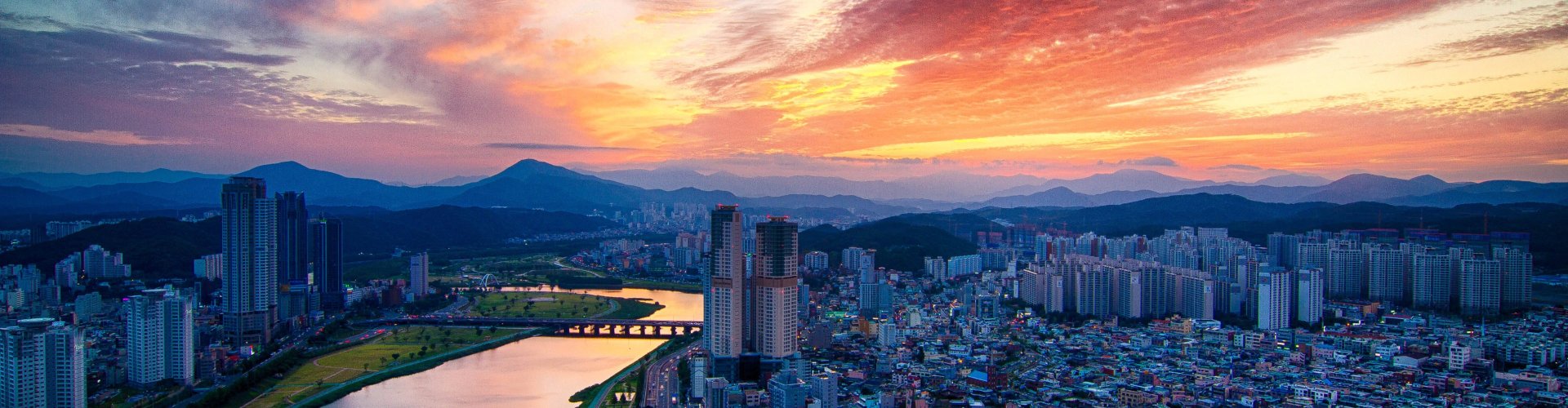 Scenic sunset in Ulsan, KR